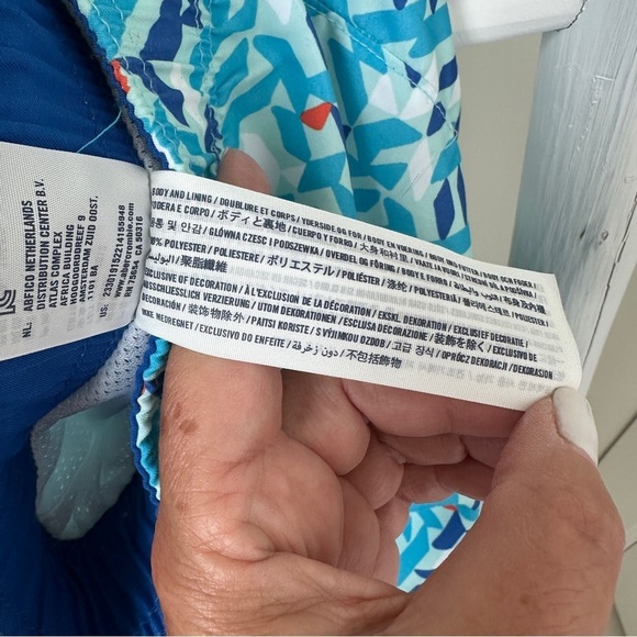 Abercrombie Kids Blue and White Board Shorts Quick-Dry Swim Size Large 14 - Picture 8 of 14